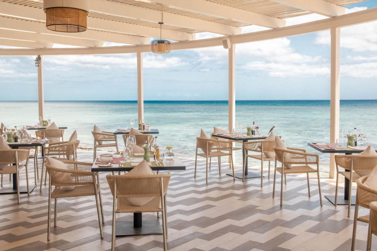 Le Meridien Ile Maurice Пуант-о-Пиман Экстерьер фото The Beach Club