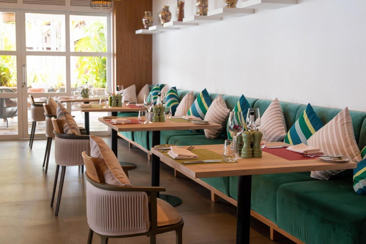 Le Meridien Ile Maurice Пуант-о-Пиман Экстерьер фото Restaurant